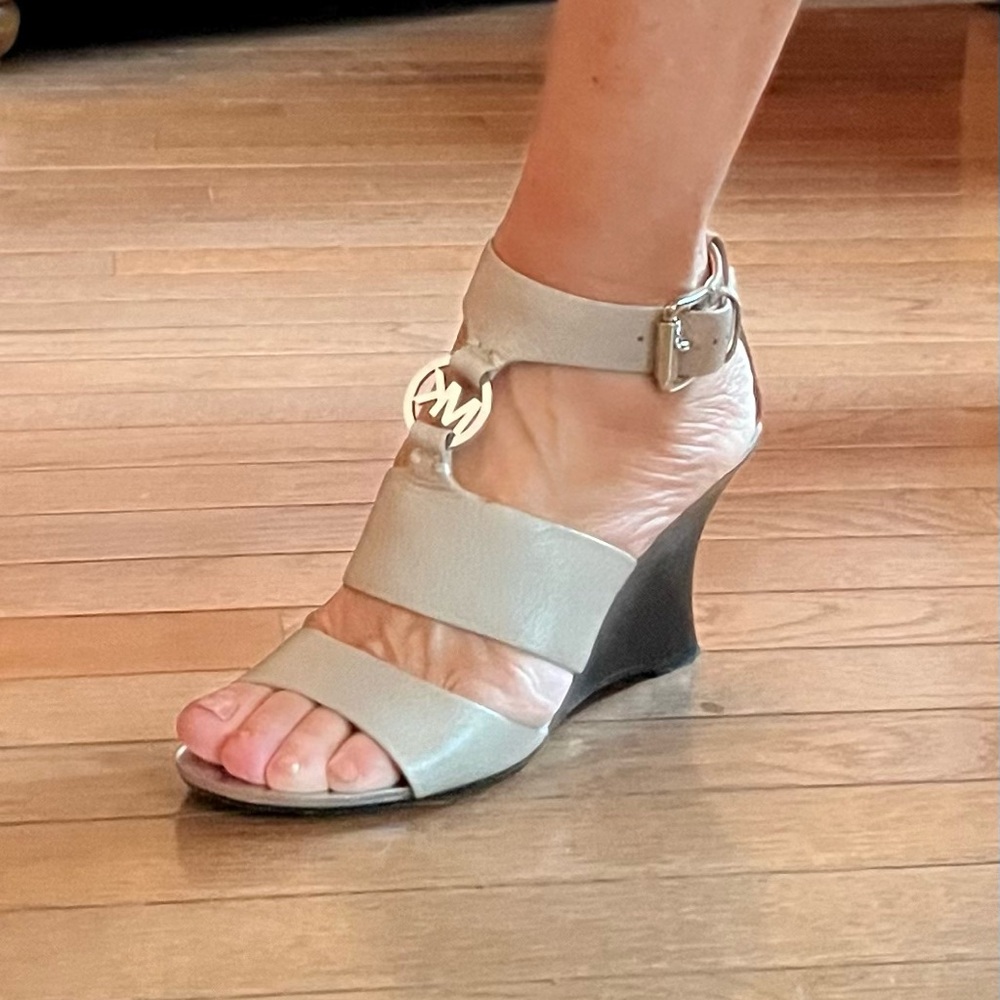 Elegant Women's Wedge Sandals